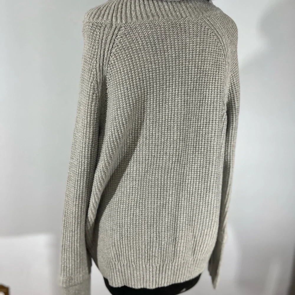 Market & Spruce Light Gray Cowl Neck Sweater - Picture 5 of 6